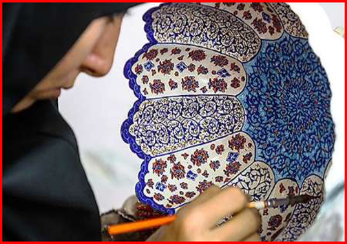 نقش پررنگ بانوان در توسعه صنعت گردشگری ایران