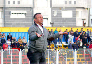 مراسم معارفه نادر به انزلیچیها