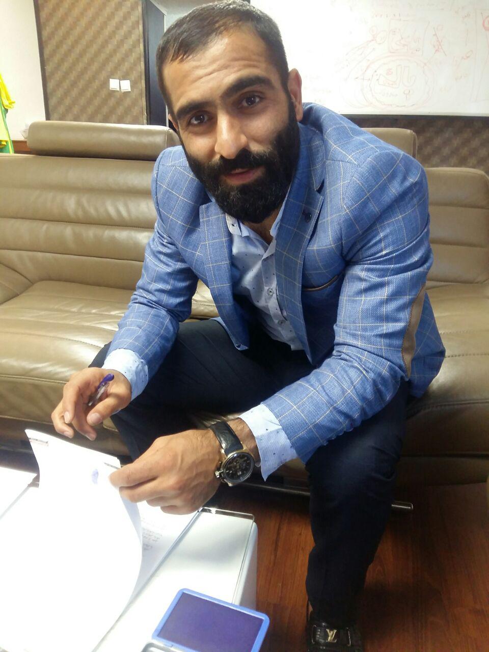 کاپیتان در تراکتورسازی ماندنی شد