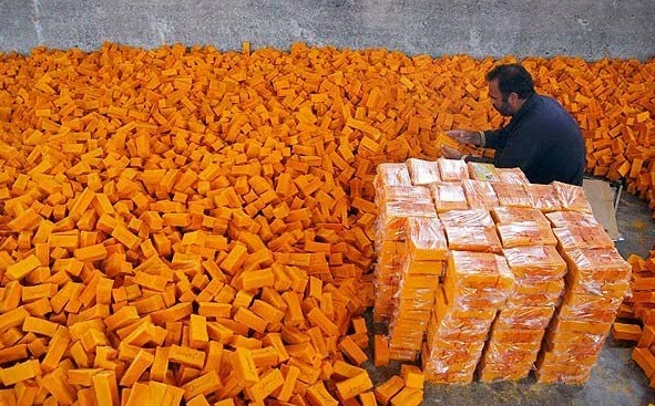 آیا تا کنون روش تهیه صابون های سنتی را از نزدیک دیده اید؟+ فیلم
