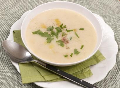 سوپ جو با شیر پیش غذایی که گرسنگی را مهار می کند+طرز تهیه