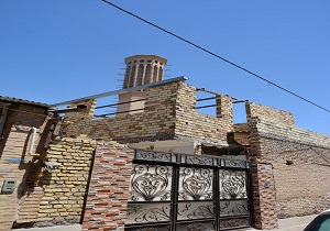 رفع آثار تخلف ساختمانی در حریم باغ جهانی دولت آباد