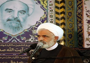 ملت ایران با وحدت و همدلی توطئه های دشمنان را در 38 سال گذشته با موفقیت پشت سر گذاشته اند