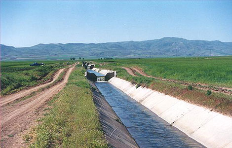 اصلاح 300 هزار مترمربع شبکه آبیاری در کرمان