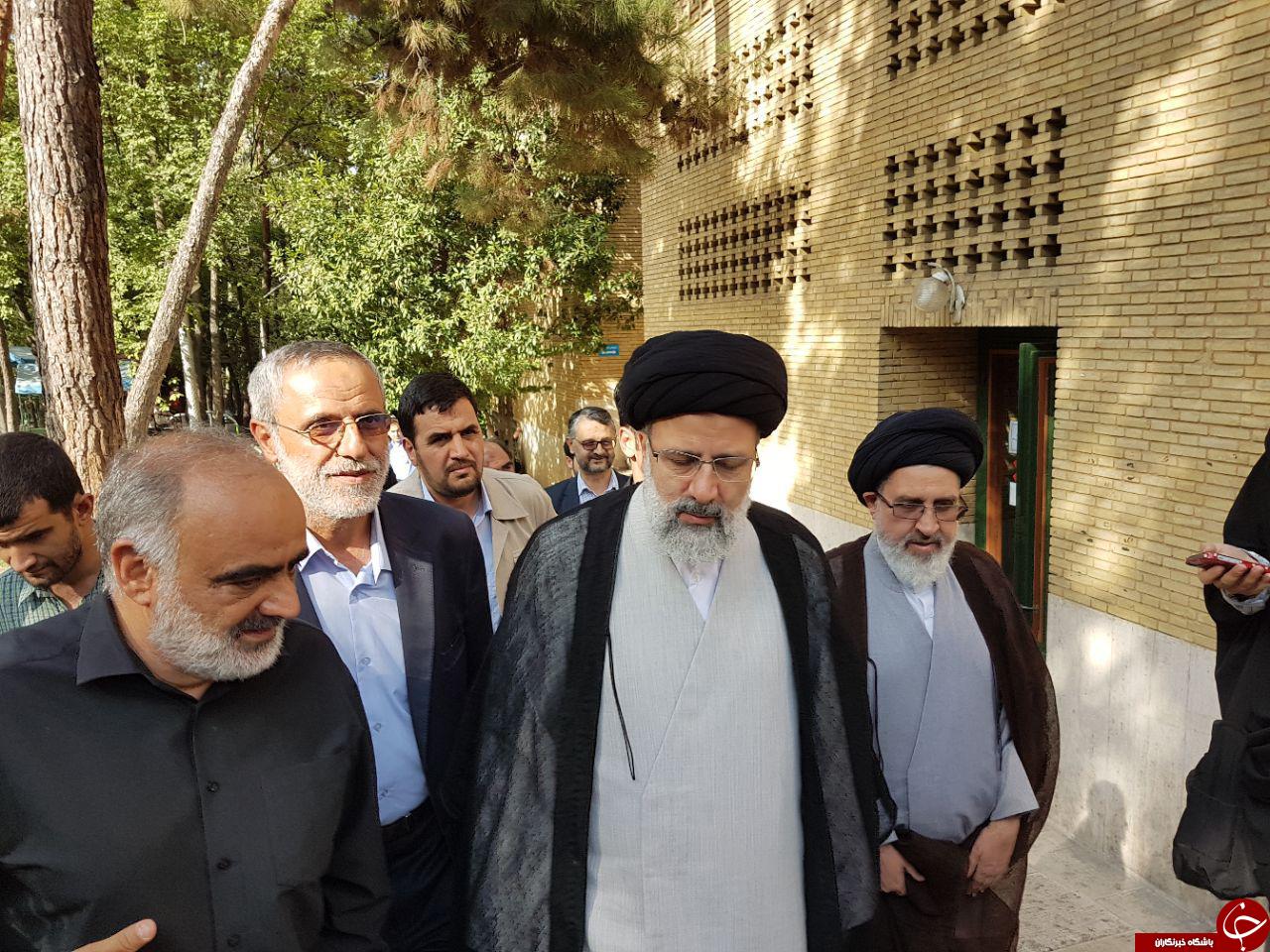 چه شخصیت&zwnj;هایی در مراسم ترحيم همسر ايت الله علم الهدى حضور دارند