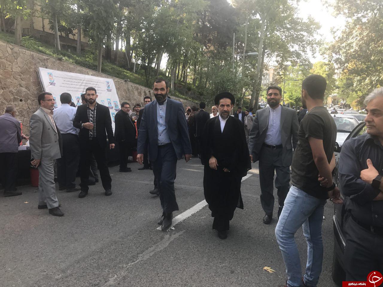 چه شخصیت&zwnj;هایی در مراسم ترحيم همسر ايت الله علم الهدى حضور دارند