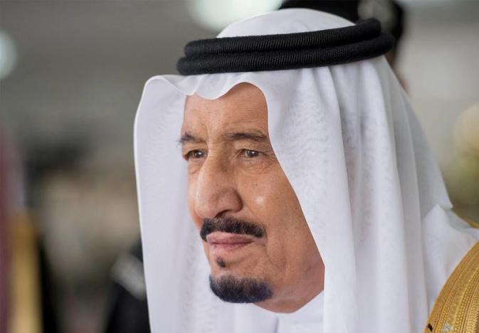 تعلیق روزنامه&zwnj;نگار سعودی به دلیل تشبیه ملک سلمان با خداوند