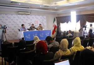 خود را کارگردان کوچکی در برابر کیارستمی می دانم