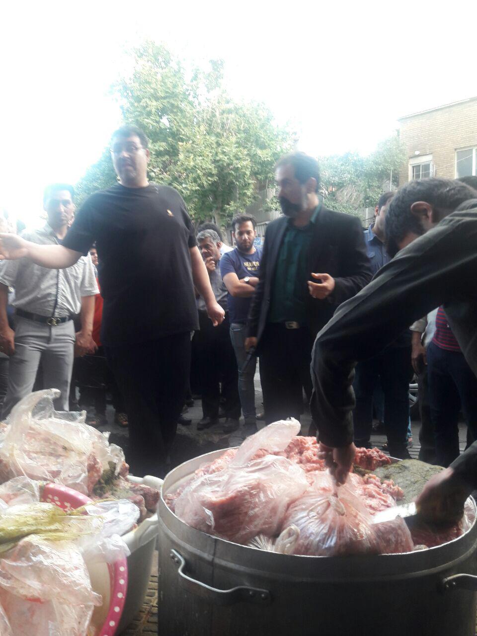 فوری///کشف 500 کیلو گوشت فاسد از یک کبابی در پایتخت فوری///کشف 500 کیلو گوشت فاسد از یک کبابی در پایتخت