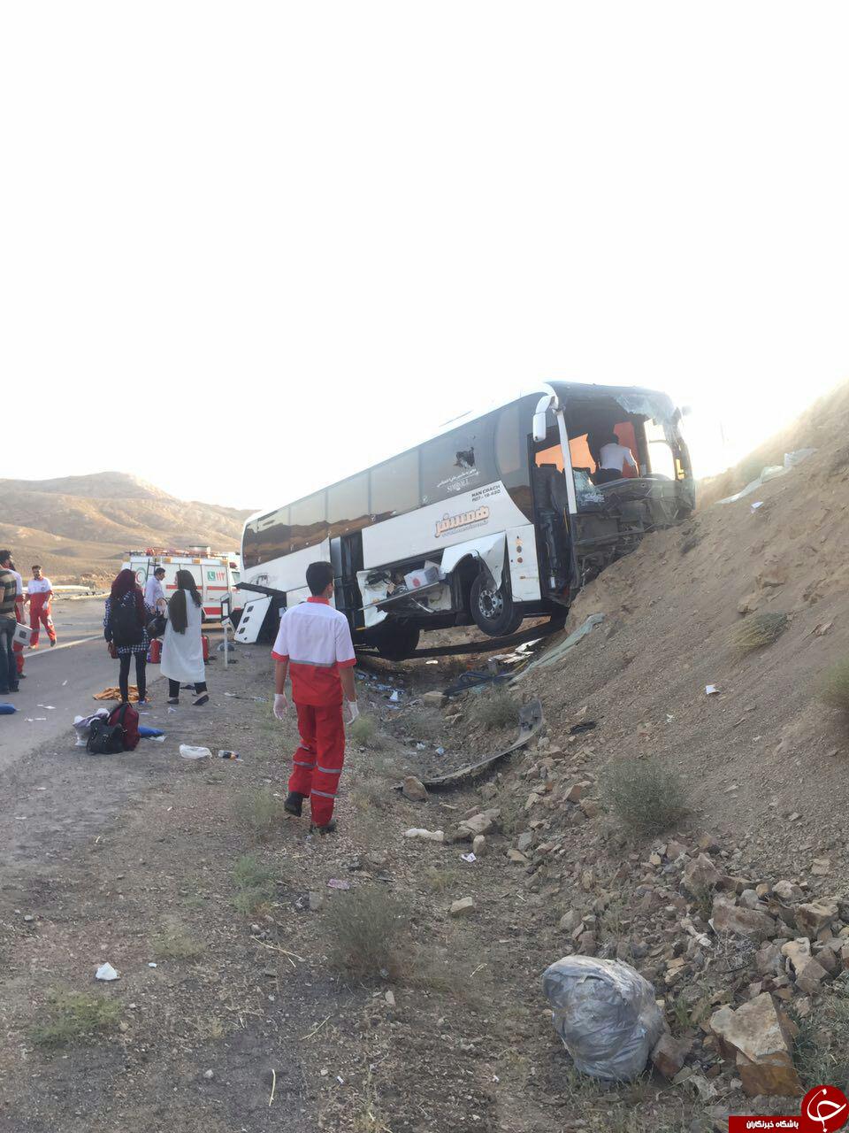 برخورد اتوبوس