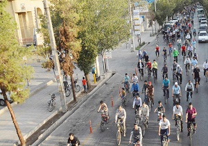 برگزاری همایش دوچرخه سواری سه شنبه های بدون خودرو