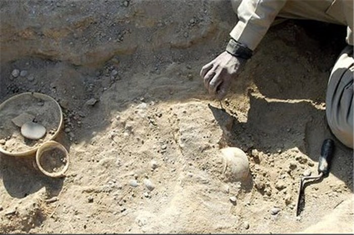کاوش باستانشناسی شتر گلوی ارگ تاریخی بم