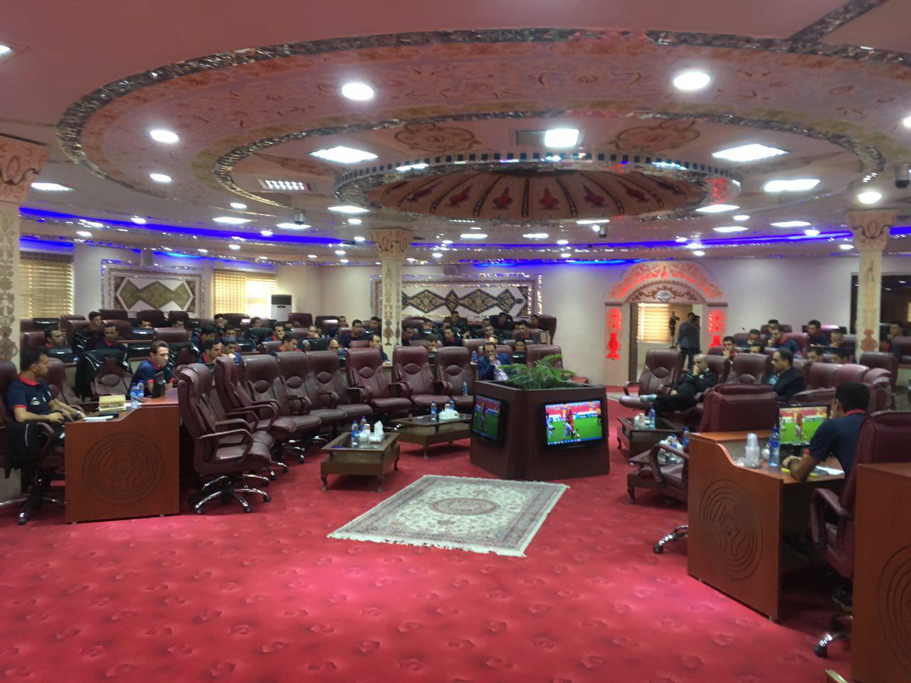 كلاس پيش فصل داوران و كمك داوران فوتبال برگزار شد + تصاویر
