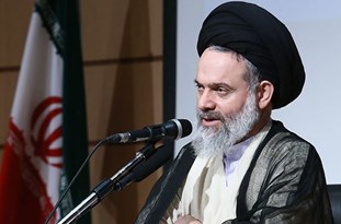 دشمن درصدد تضعیف جایگاه روحانیان است