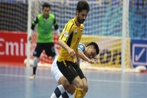 عظیمی: برای مسئولان لیگ فوتسال متاسفم!