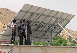 افتتاح اولین نیروگاه خورشیدی ۵ کیلو واتی هرسین