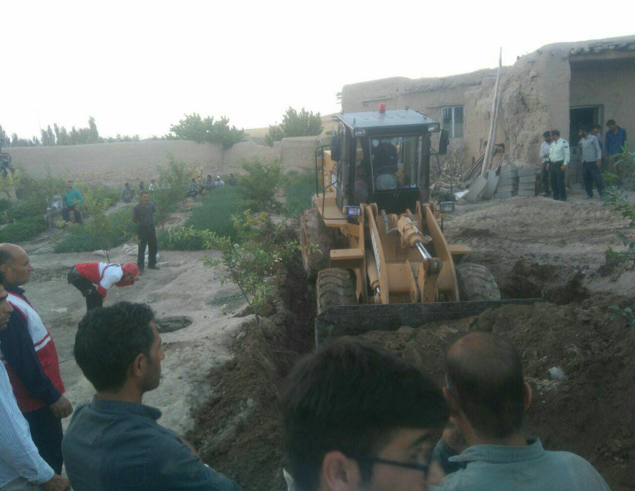 فرد محبوس شده در چاه جان خود را از دست داد /این حادثه 4کشته و دو مصدوم برجای گذاشت+تصاویر فرد محبوس شده در چاه جان خود را از دست داد /این حادثه 4کشته و دو مصدوم برجای گذاشت+تصاویر