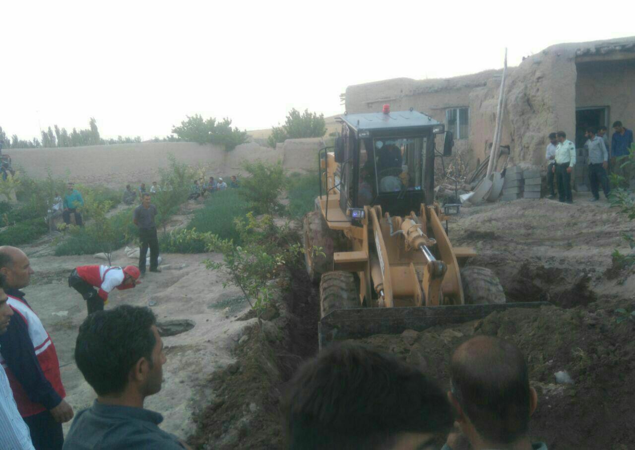 فرد محبوس شده در چاه جان خود را از دست داد /این حادثه 4کشته و دو مصدوم برجای گذاشت+تصاویر فرد محبوس شده در چاه جان خود را از دست داد /این حادثه 4کشته و دو مصدوم برجای گذاشت+تصاویر