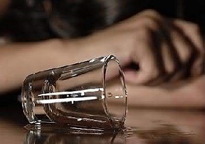 چگونه اعتیاد به الکل را درمان کنیم؟