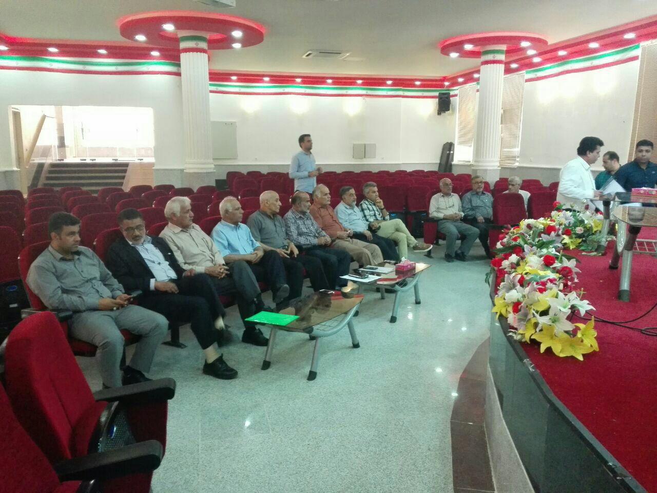 ایران جوان منحل نمی&zwnj;شود