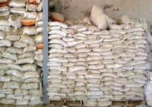کشف و ضبط 10 تن مواد اولیه خوراک دام تاریخ مصرف گذشته در دهگلان