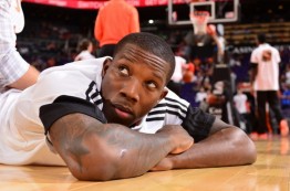 ویرایش/// بزرگترین تمدید قرارداد NBA ثبت شد /زازا چولیا با گلدن استیت تمدید کرد