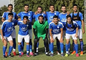 بازی تیم استقلال با صنعت نفت آبادان