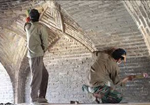 مرمت بناهای تاریخی شهرستان شاهین‌شهر و میمه