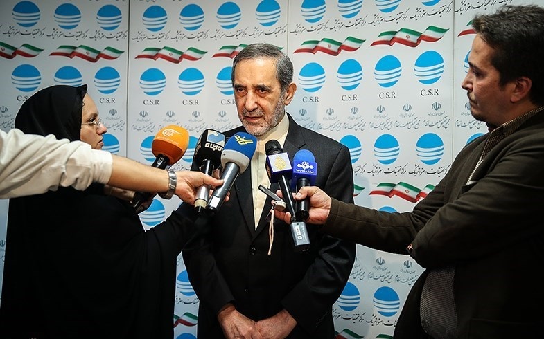 ولایتی در جمع خبرنگاران
