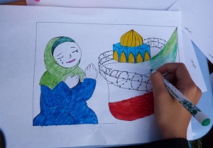 راه اندازی ایستگاه نقاشی در مسیر راهپیمایی روز جهانی قدس اراک
