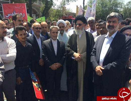 امروز همه آمده اند کوچک بزرگ  پیر وجوان ، زن و مرد