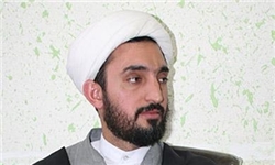 مؤمن از مال خودش برای دفاع از آرمان و کمک به هم‌کیشان می‌گذرد
