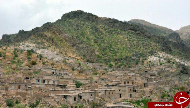 نمایی دیدنی از روستای پلکانی در دل کوه + تصاویر