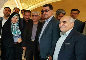 حوضخانه مسجد جامع نوش آباد هنرهای سنتی را نقش می‌زند