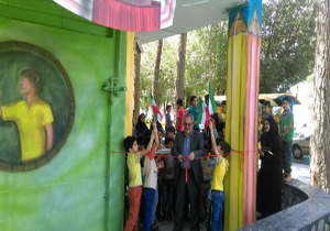رونمایی از دیوار نقاشی در آباده/ تولید محتوا در زمینه کودک بسیار کمرنگ است