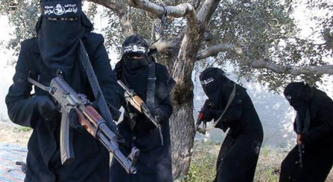 زن انتحاری هلاک شده توسط خبرنگار عراقی کشف شد  + عکس