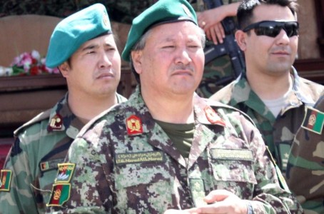 جنرال مراد: پاکستان باید پاسگاهایش را از نزدیکی خط دیورند دور سازد
