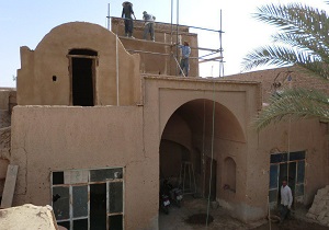 مرمت و بازسازی خانه تاریخی کریم بیکی در شهرستان میبد