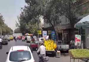 تسخیر خیابانی در شوش توسط وانت‌های میوه‌فروش + فیلم