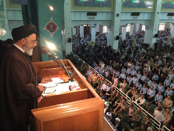 خواستار رفع مشکلات مالی واحدهای صنعتی شد
