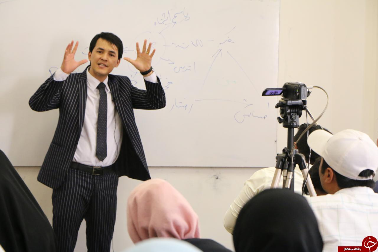 برگزاری کارگاه آموزشی فن بیان و سخنزانی در اجتماعات ویزه اتباع افغانستانی
