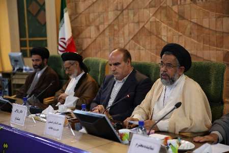 دشمن می خواهد تقابل ایران با استکبار را به تقابل شیعه و سنی تبدیل کند