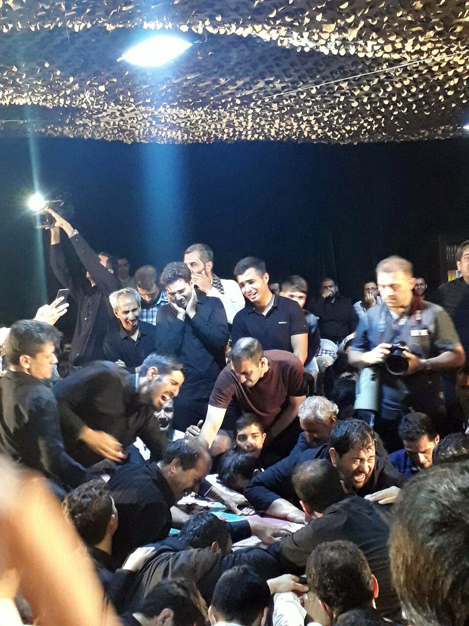 وداع با پیکر شهید مدافع حرم، &laquo;بهرام مهرداد&raquo; در معراج الشهدا+ تصاویر