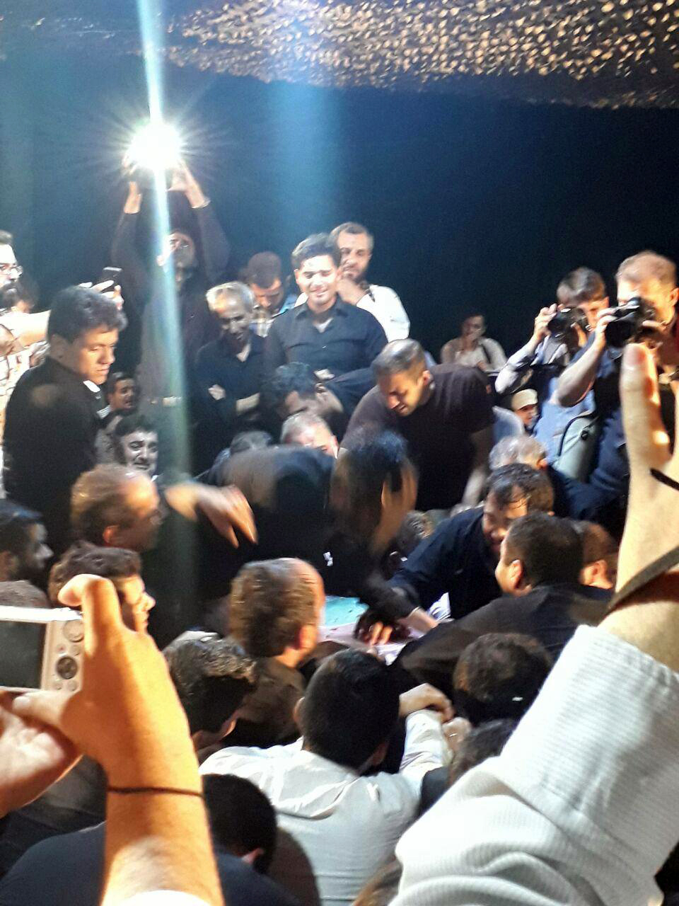 وداع با پیکر شهید مدافع حرم، &laquo;بهرام مهرداد&raquo; در معراج الشهدا+ تصاویر