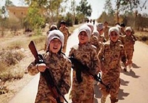 پیدا شدن یک داعشی زاده در خرابه های موصل