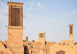 آغاز مرمت 10 بادگیر بندرکنگ