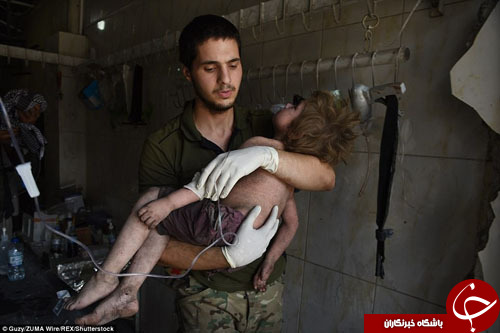 نجات دو کودک رها شده از سوی داعش در موصل+ تصاویر