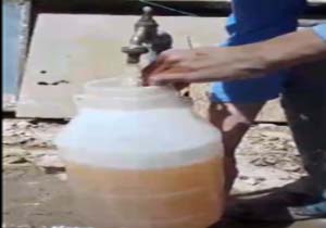 گلایه ساکنین جعفرآباد از وضعیت نامناسب آب شرب + فیلم