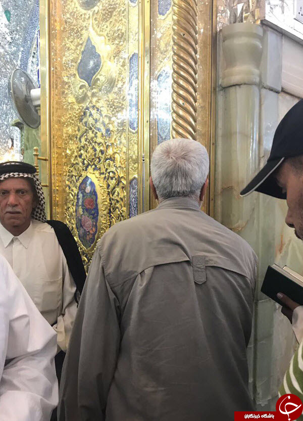 استقبال زائران از فرمانده ارشد حشد الشعبی در حرم امیر المومنین (ع) +تصاویر