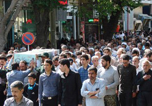 تشییع پیکر مطهر شهید علیرضا نکونام در گلپایگان
